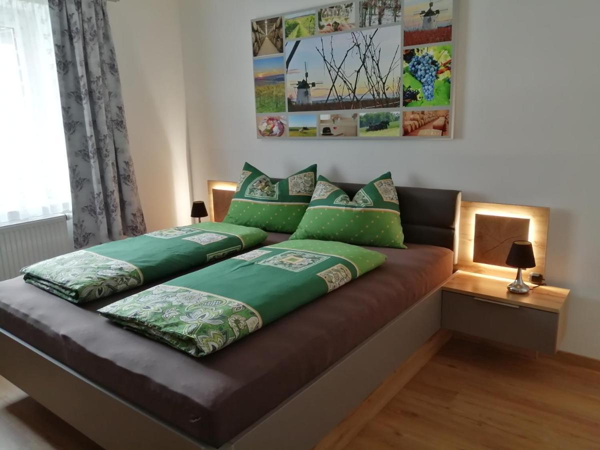 Wohlfuehlhof Bachzelt Hotel Weitersfeld Szoba fotó
